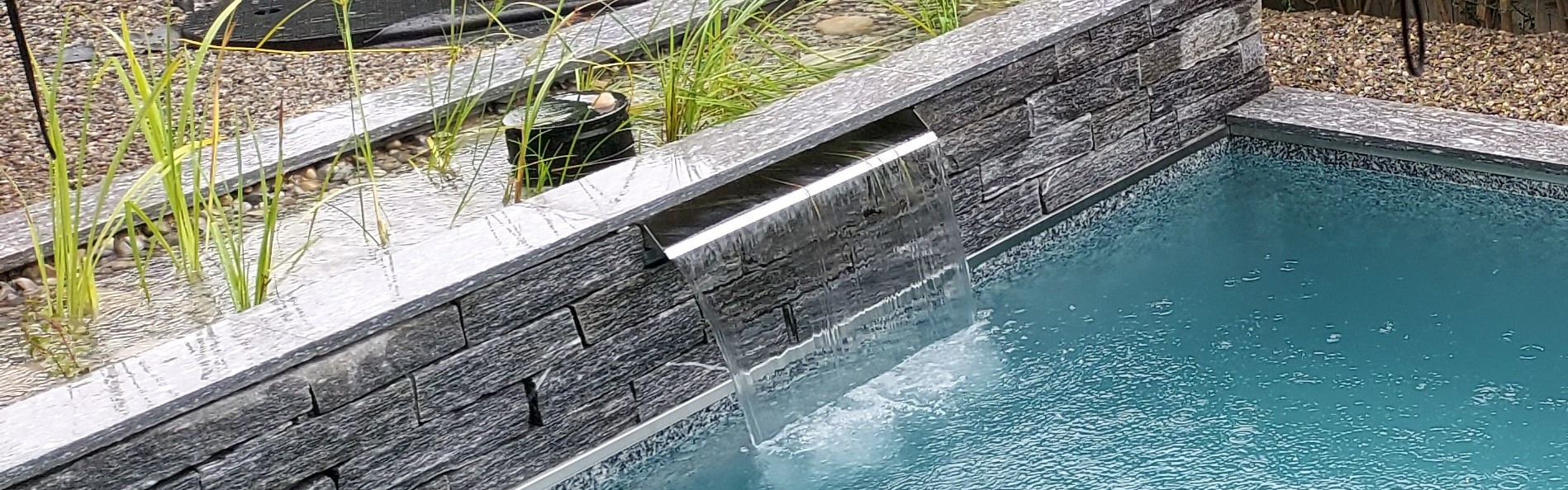 Der Überlauf von der Regeneration in den Schwimmbereich